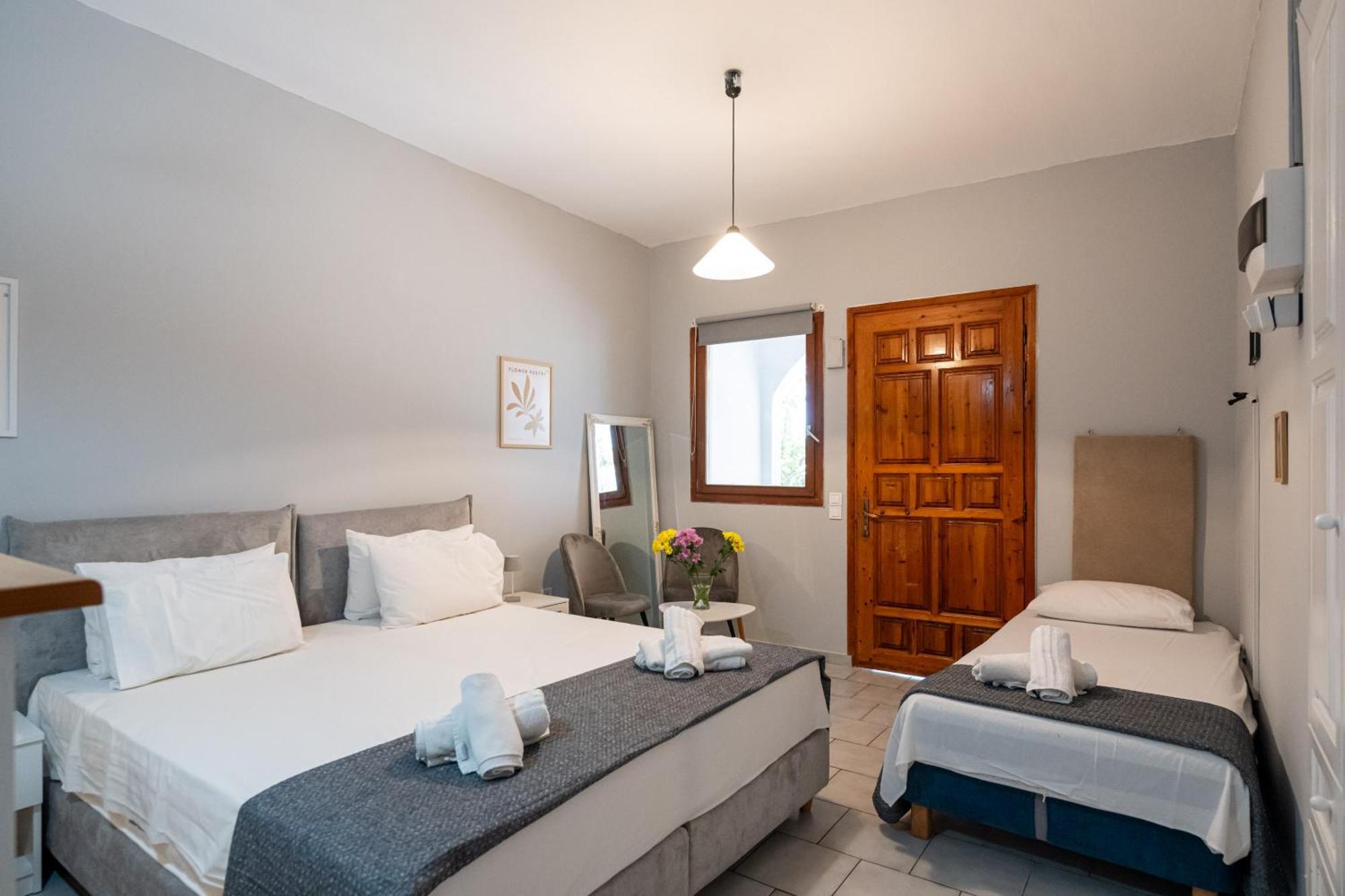 Studios Koukis Kitriai ภายนอก รูปภาพ
